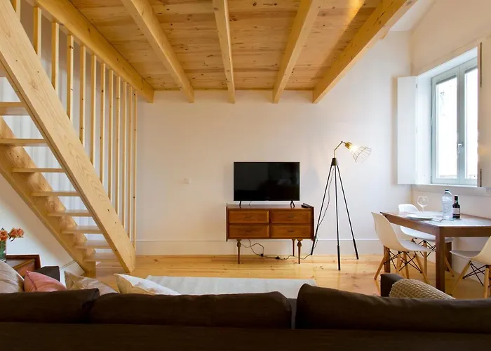 Aposentus - Clerigos Tower View Mezzanine Apartman Porto