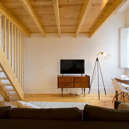 Aposentus - Clerigos Tower View Mezzanine Apartman Porto